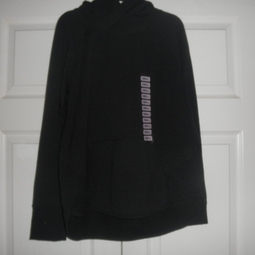 Soft Sweater Top Size S Black New with Tag